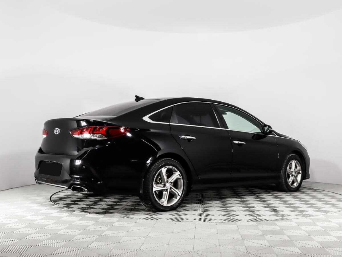 Купить Hyundai Sonata с пробегом. Фото: #4