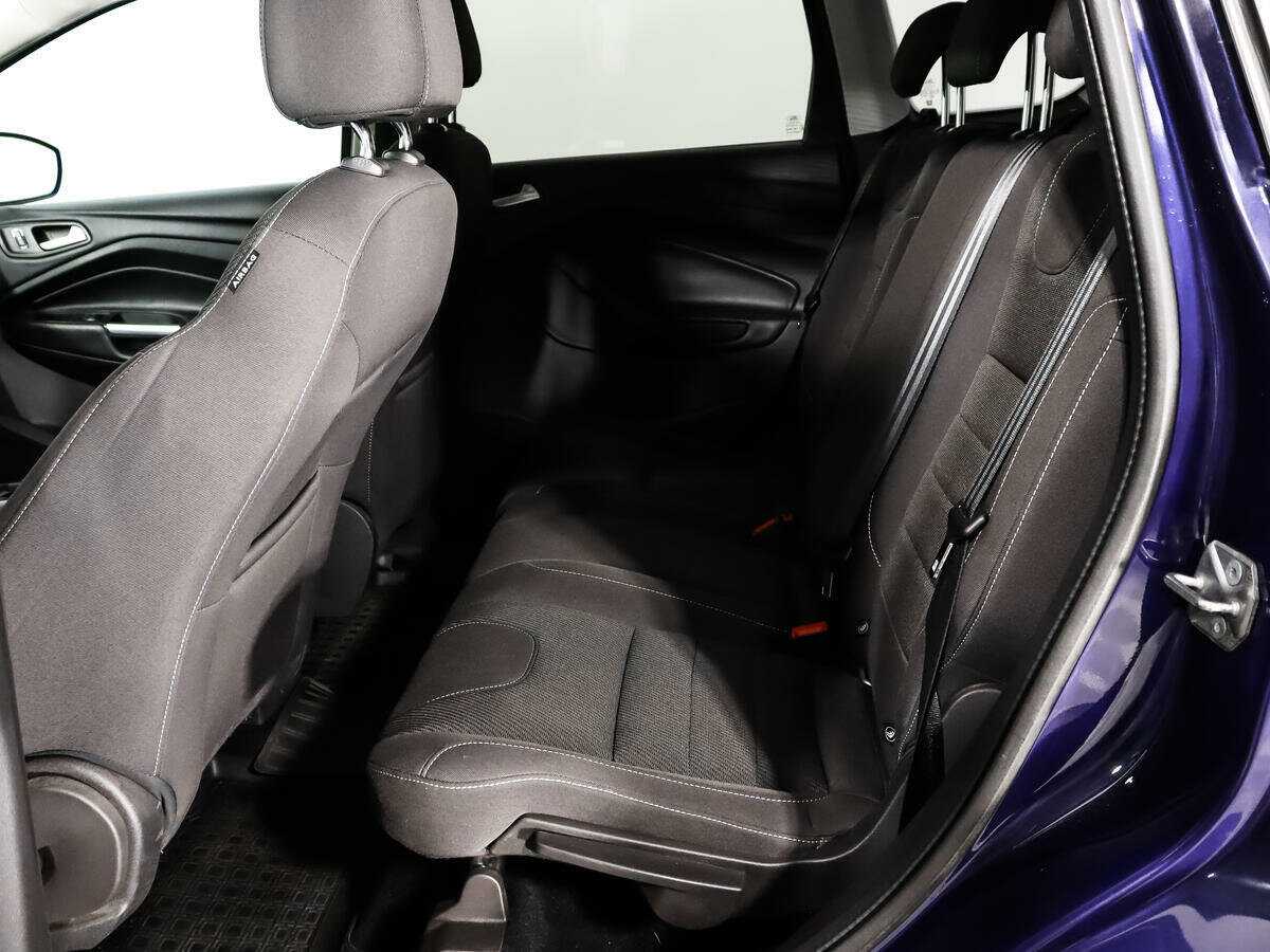 Купить Ford Kuga с пробегом. Фото: #8