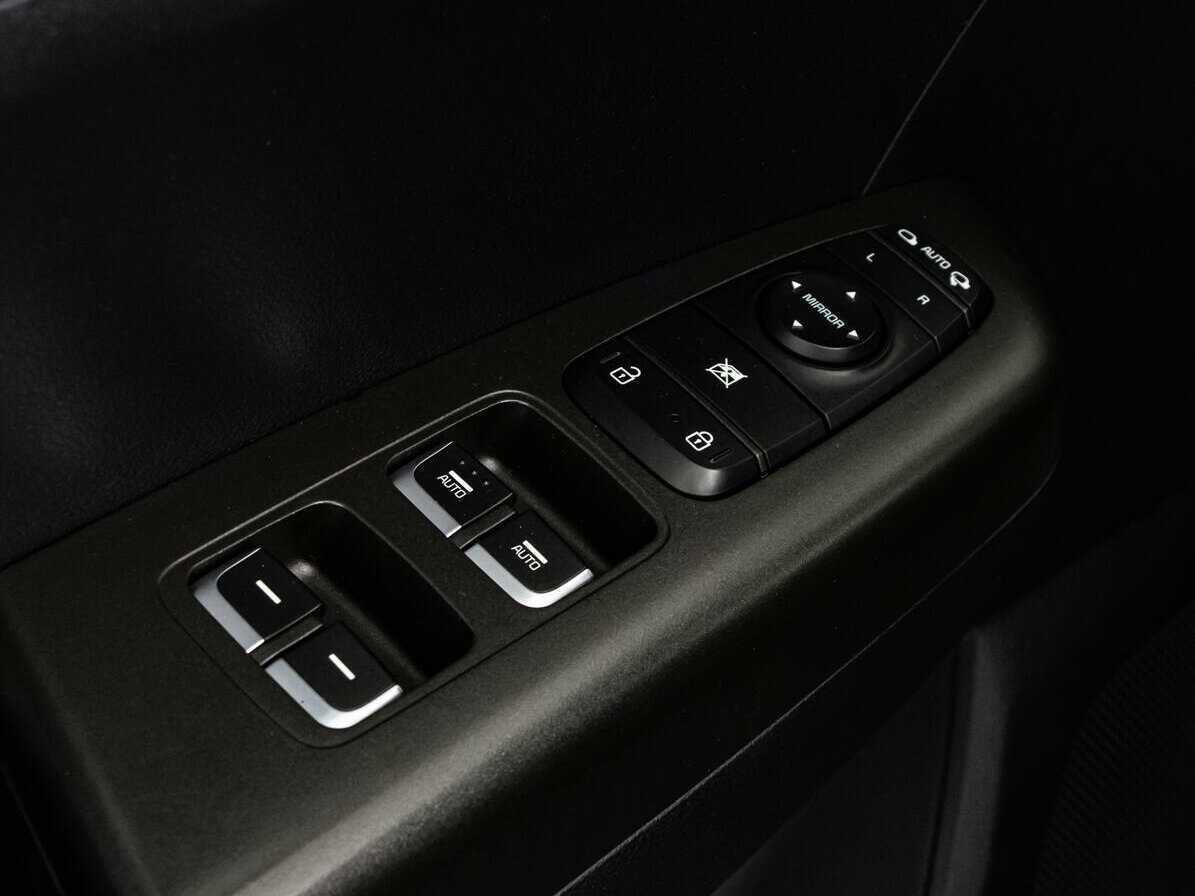 Купить Kia Sportage с пробегом. Фото: #17