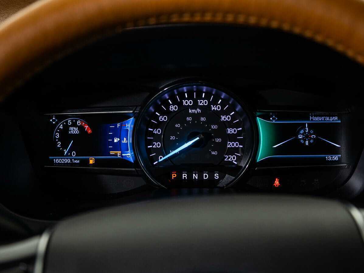 Купить Ford Explorer с пробегом. Фото: #9