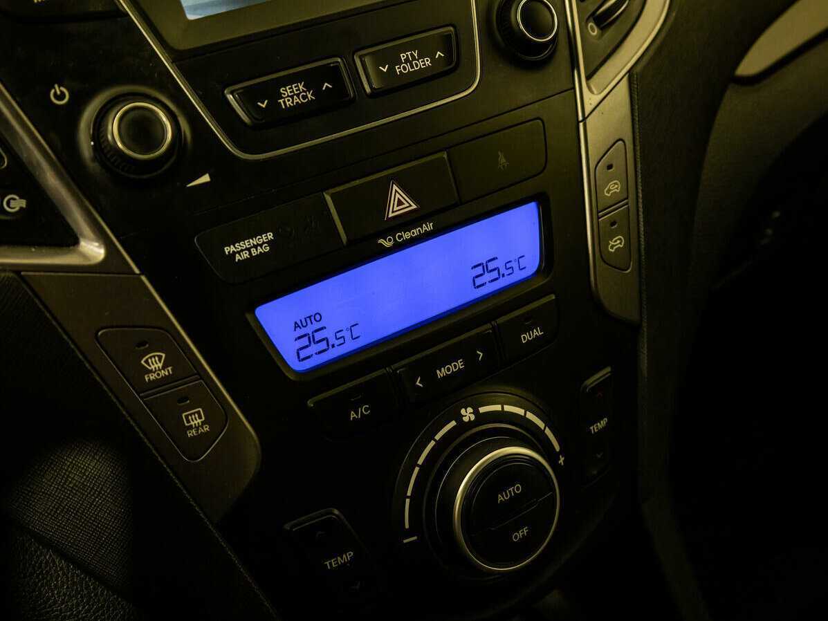 Купить Hyundai Santa Fe с пробегом. Фото: #14