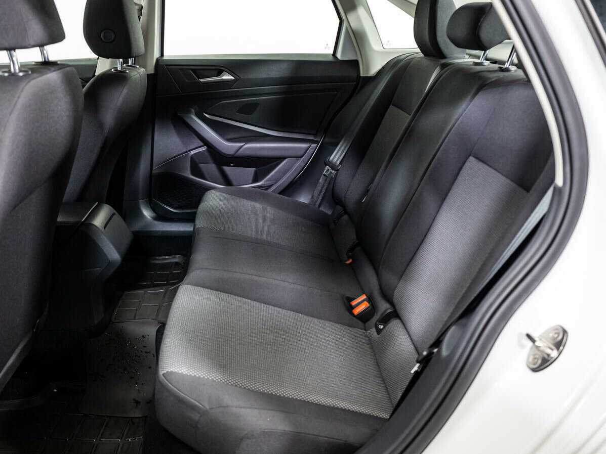 Купить Volkswagen Jetta с пробегом. Фото: #9