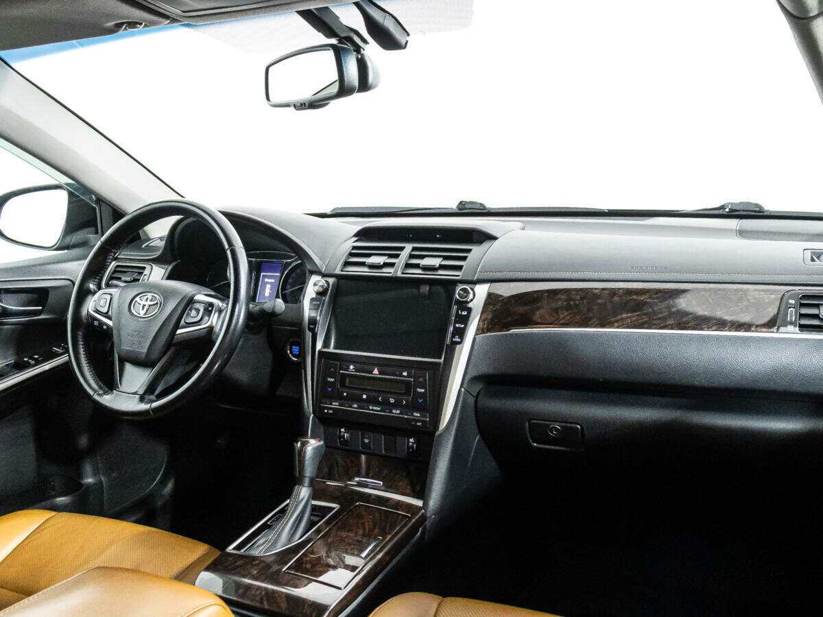 Купить Toyota Camry с пробегом. Фото: #8