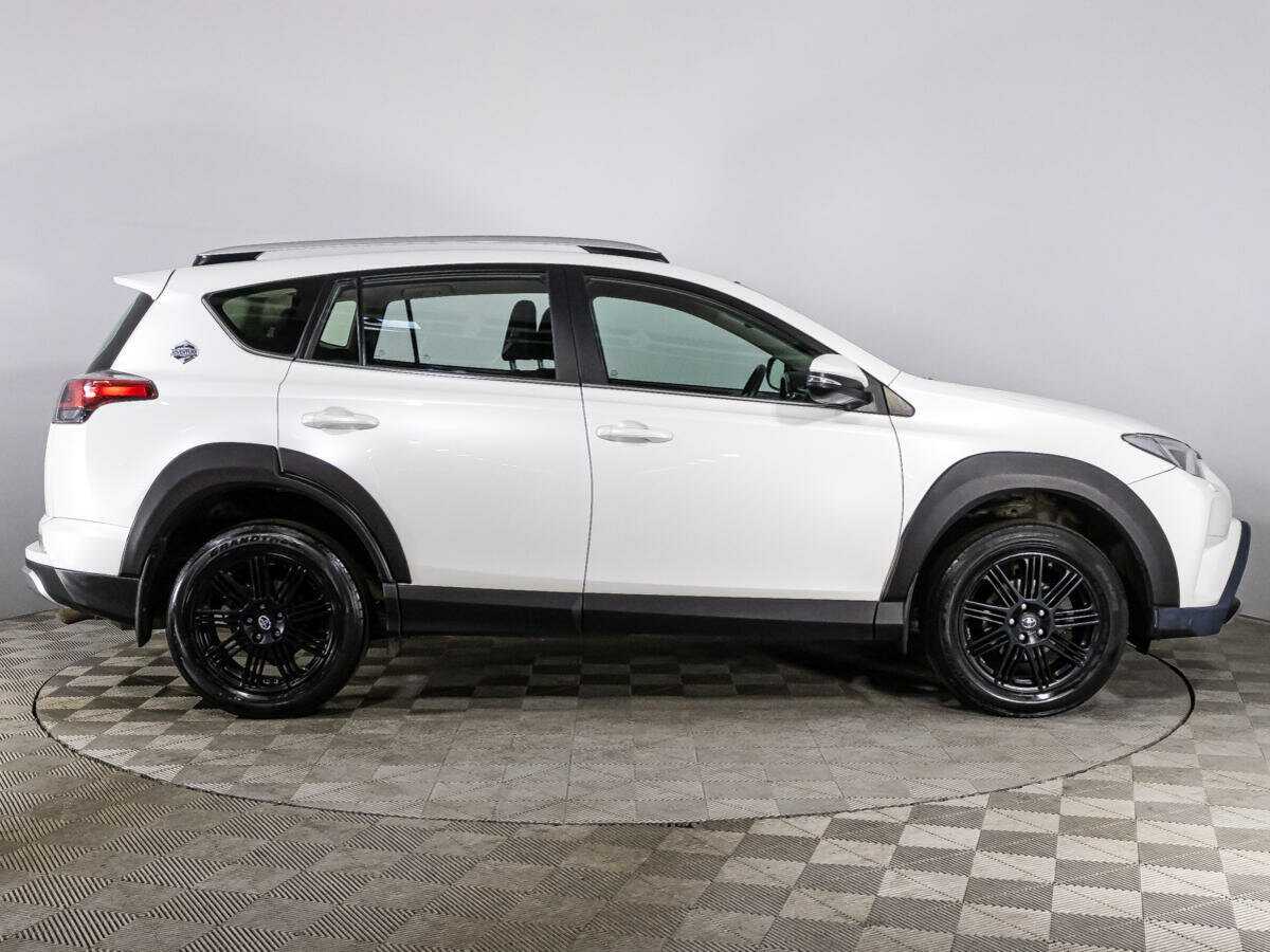 Купить Toyota RAV4 с пробегом. Фото: #3