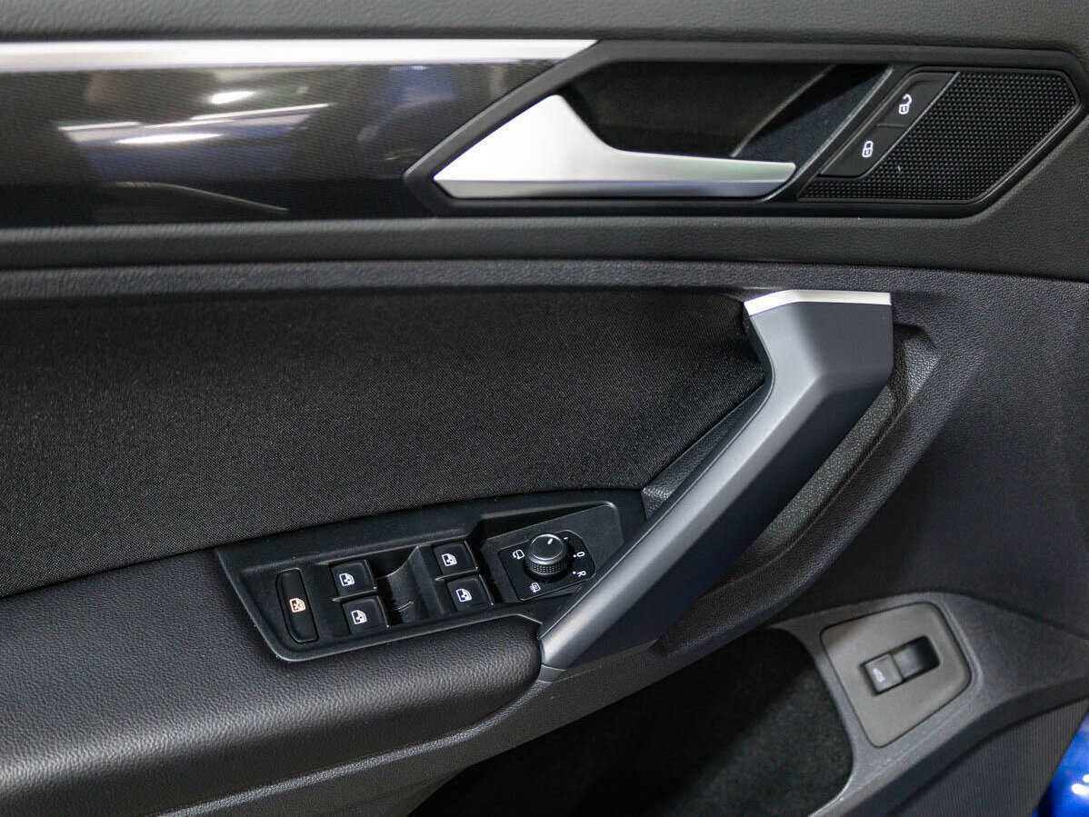 Купить Volkswagen Tiguan с пробегом. Фото: #15