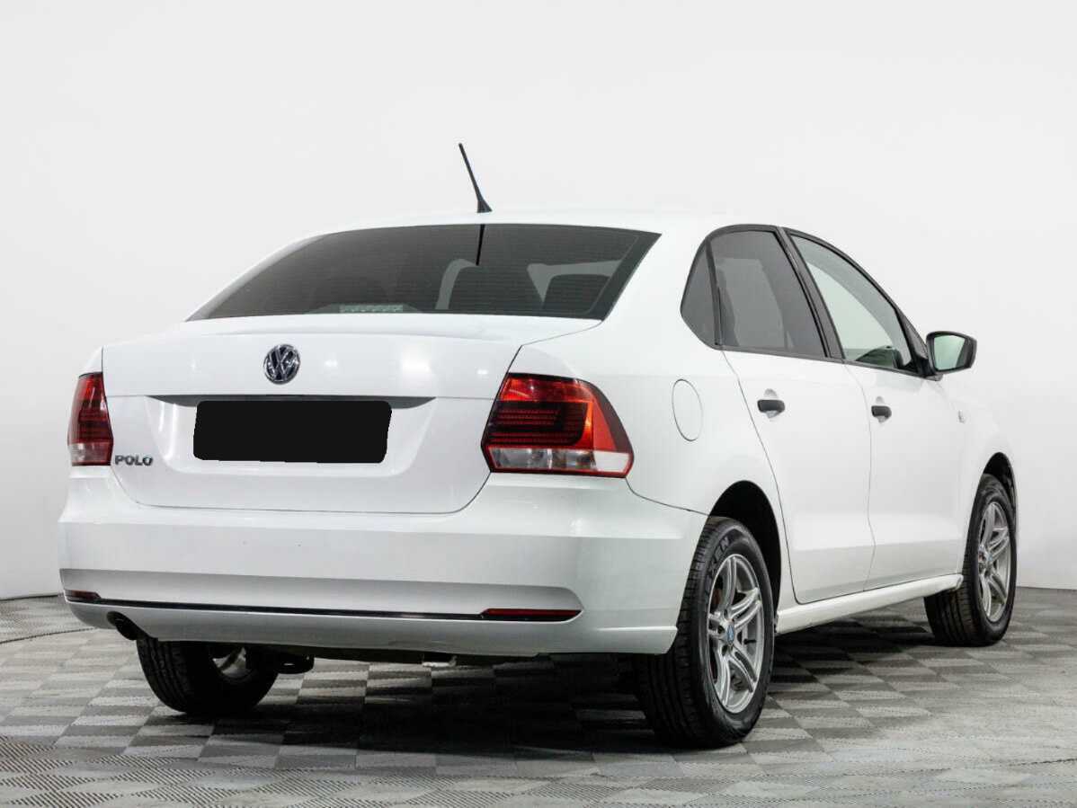 Купить Volkswagen Polo с пробегом. Фото: #3
