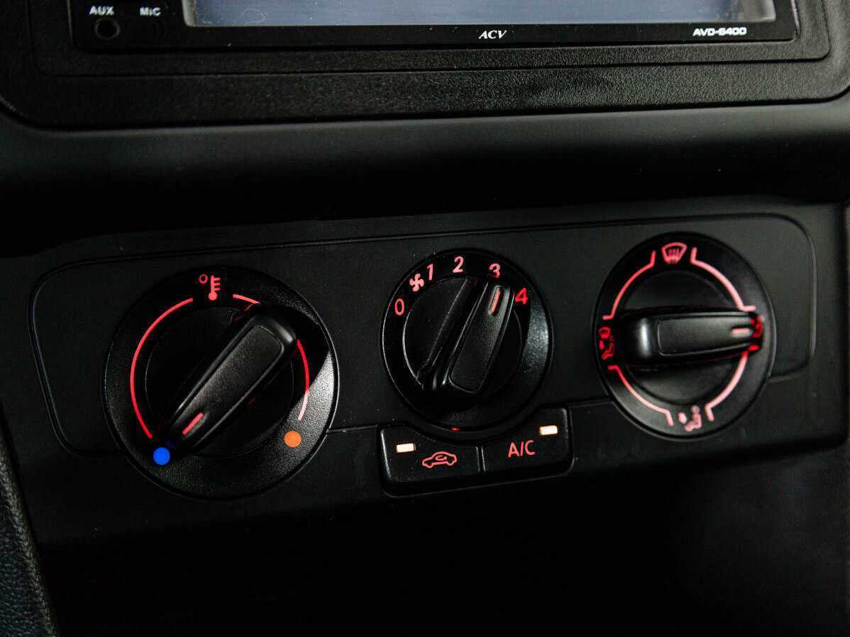 Купить Volkswagen Polo с пробегом. Фото: #15