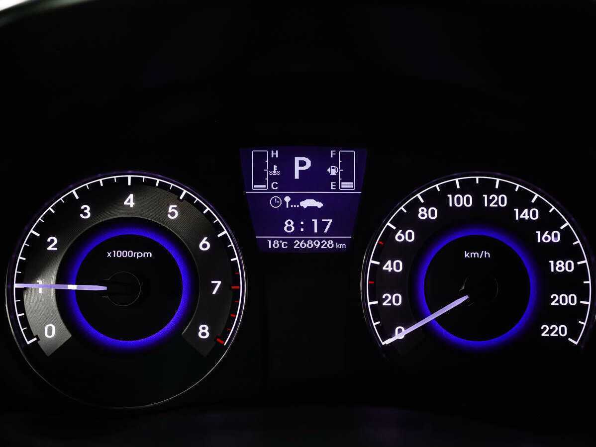 Купить Hyundai Solaris с пробегом. Фото: #9