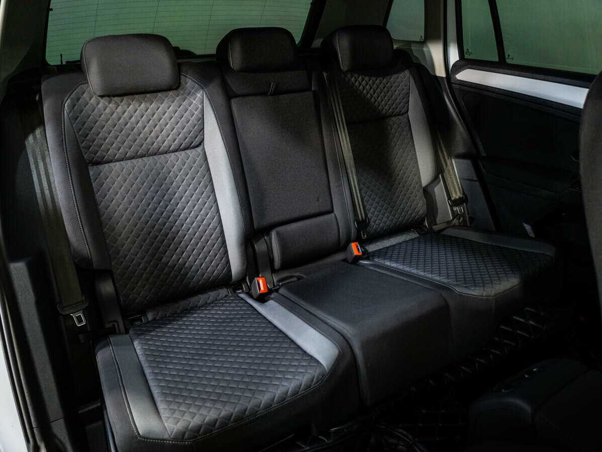 Купить Volkswagen Tiguan с пробегом. Фото: #8