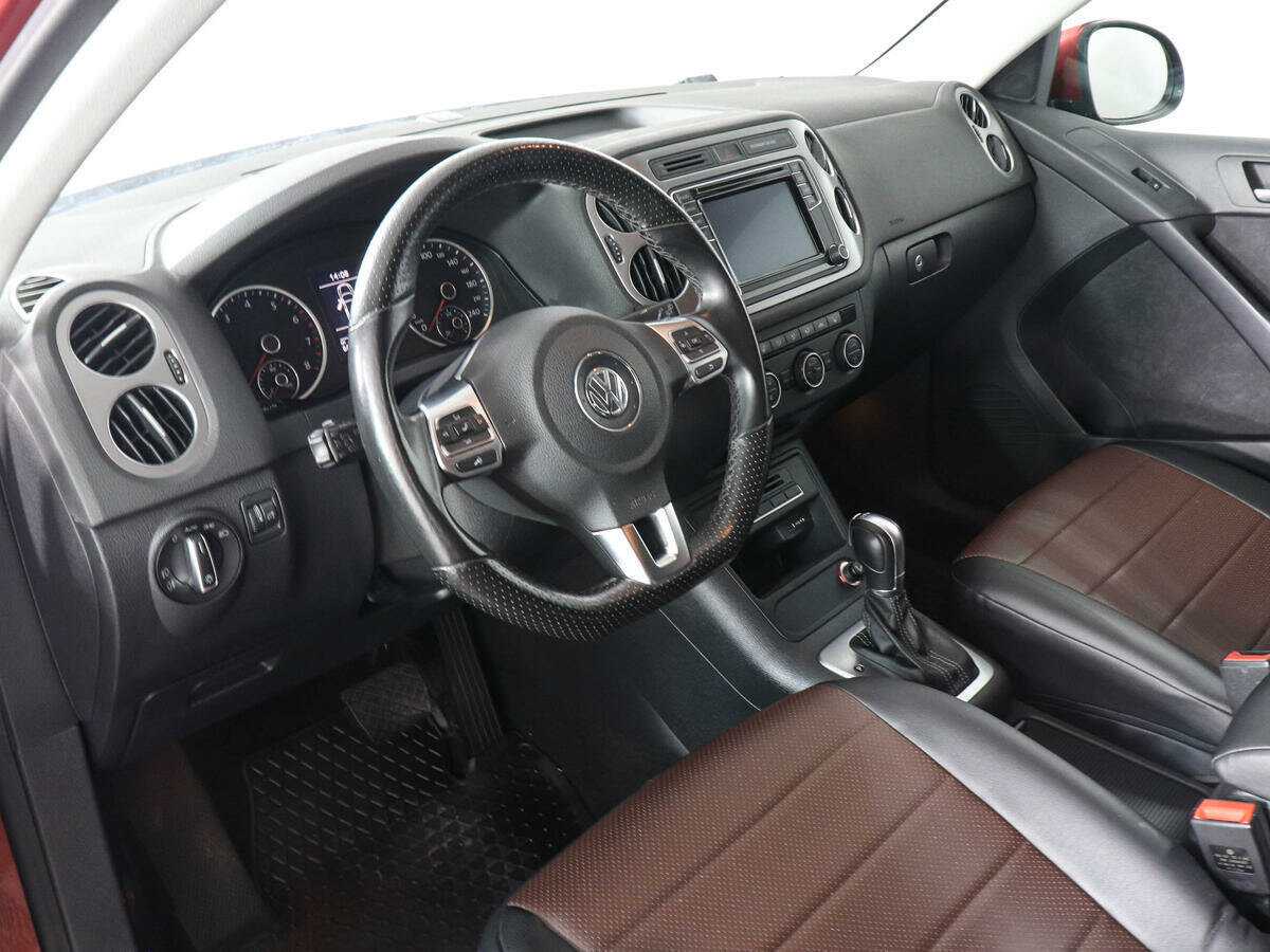 Купить Volkswagen Tiguan с пробегом. Фото: #8