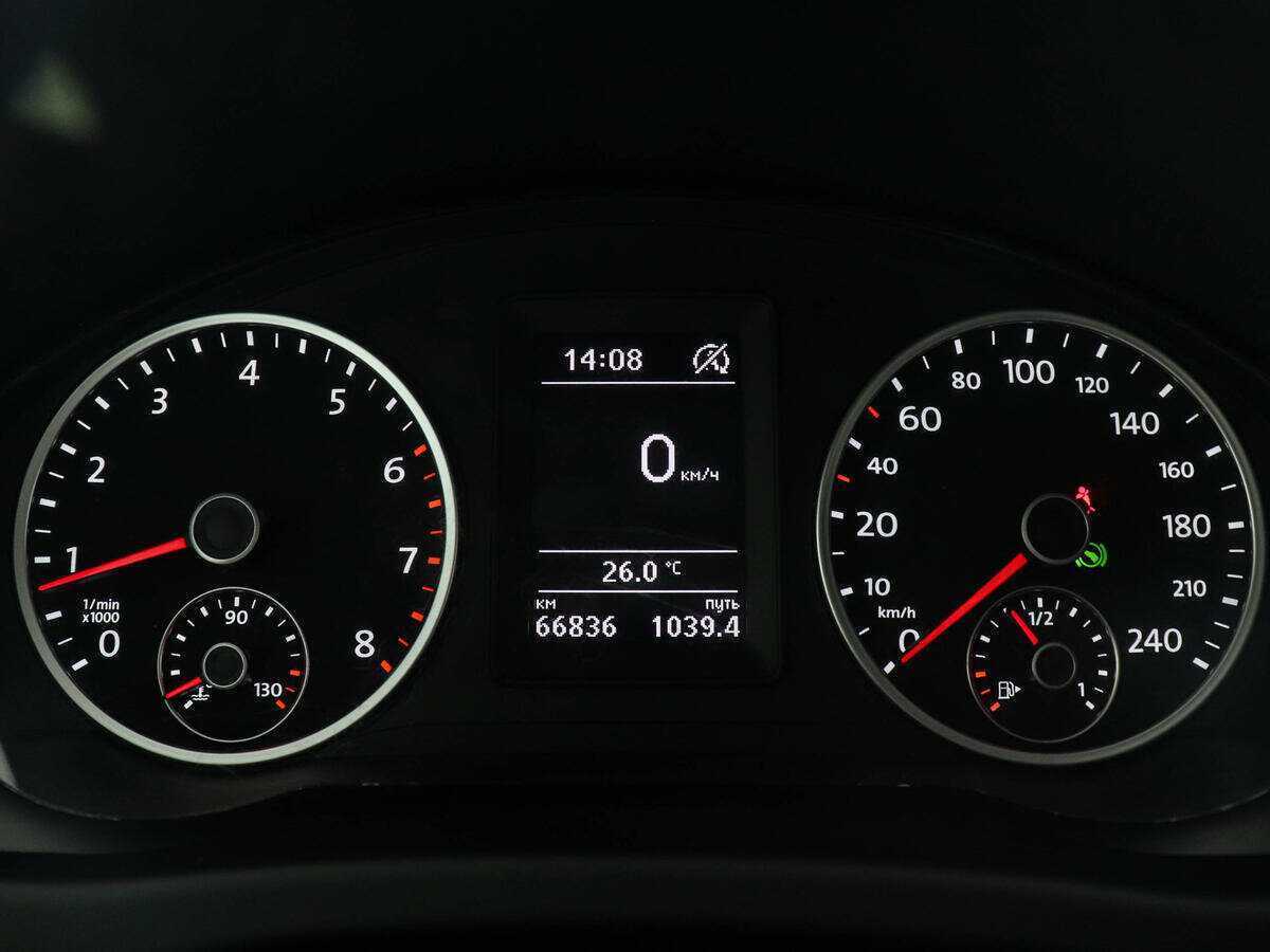Купить Volkswagen Tiguan с пробегом. Фото: #10