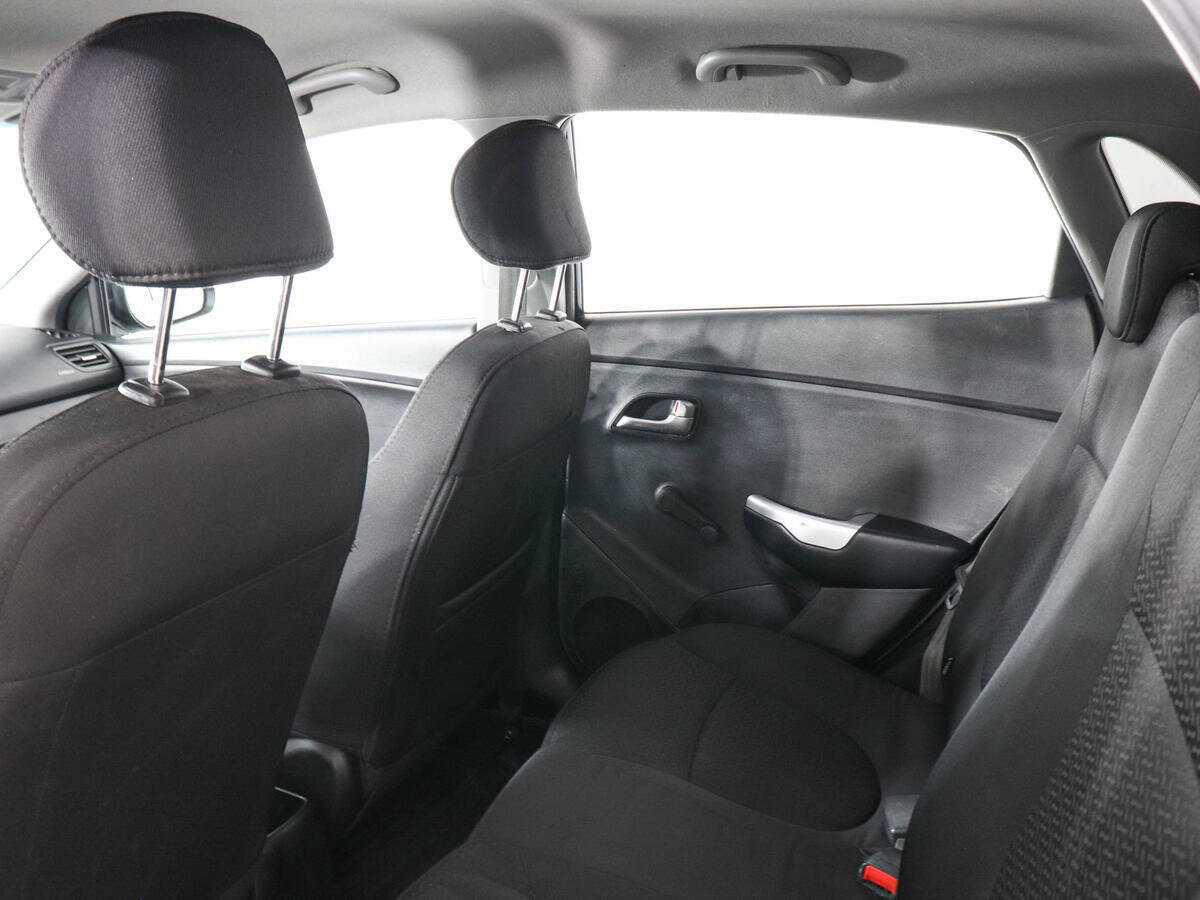 Купить Kia Rio с пробегом. Фото: #7