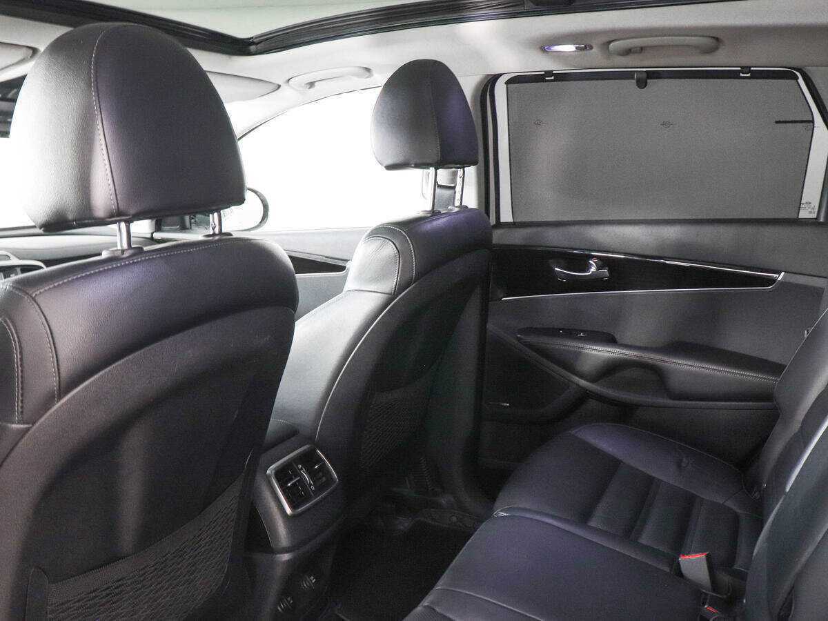 Купить Kia Sorento с пробегом. Фото: #12