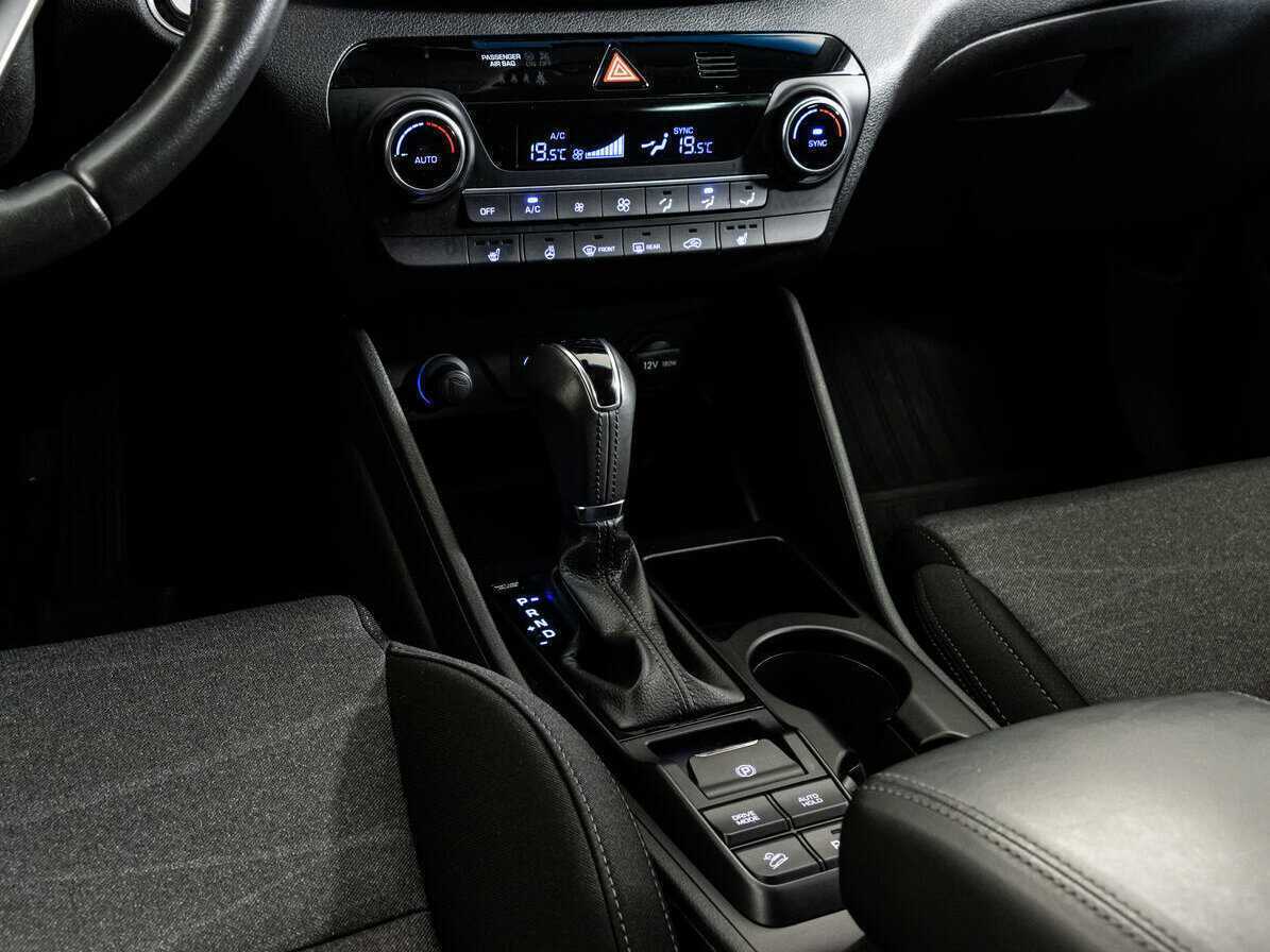 Купить Hyundai Tucson с пробегом. Фото: #11