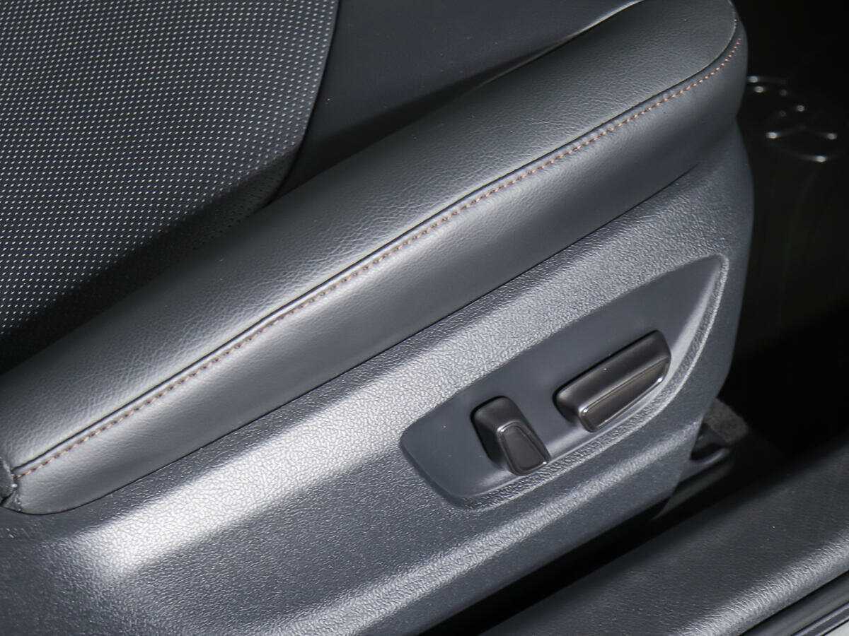 Купить Toyota Camry с пробегом. Фото: #13