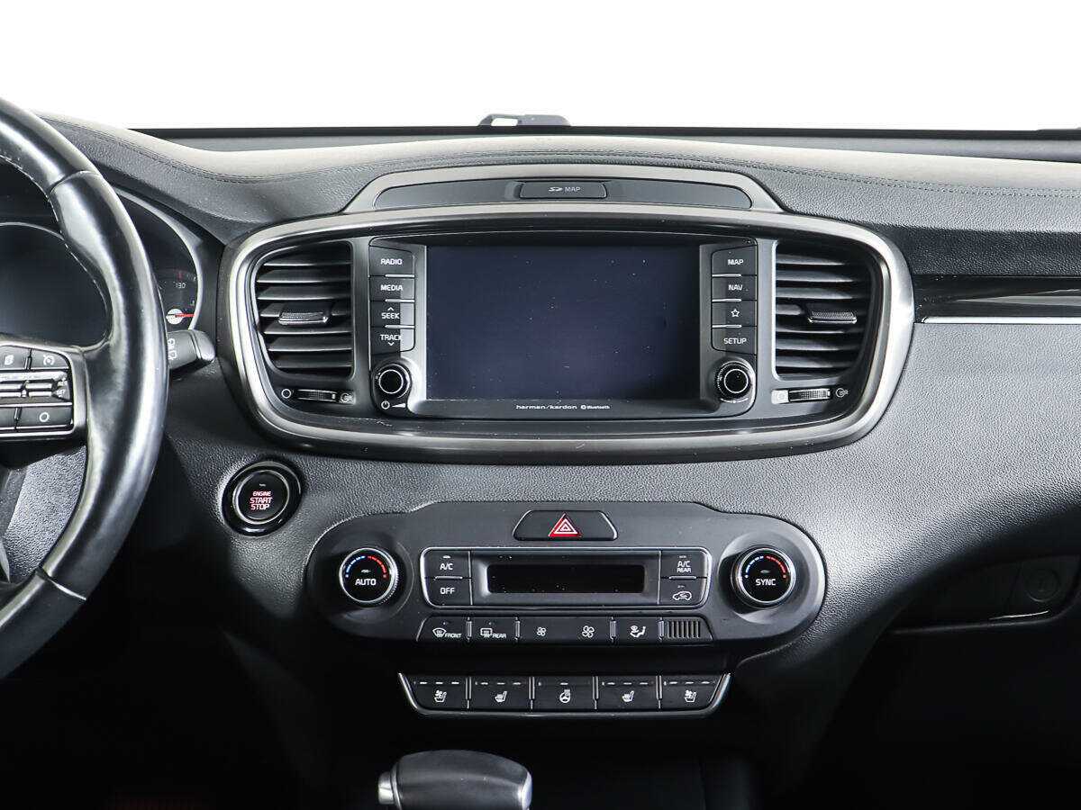 Купить Kia Sorento с пробегом. Фото: #12