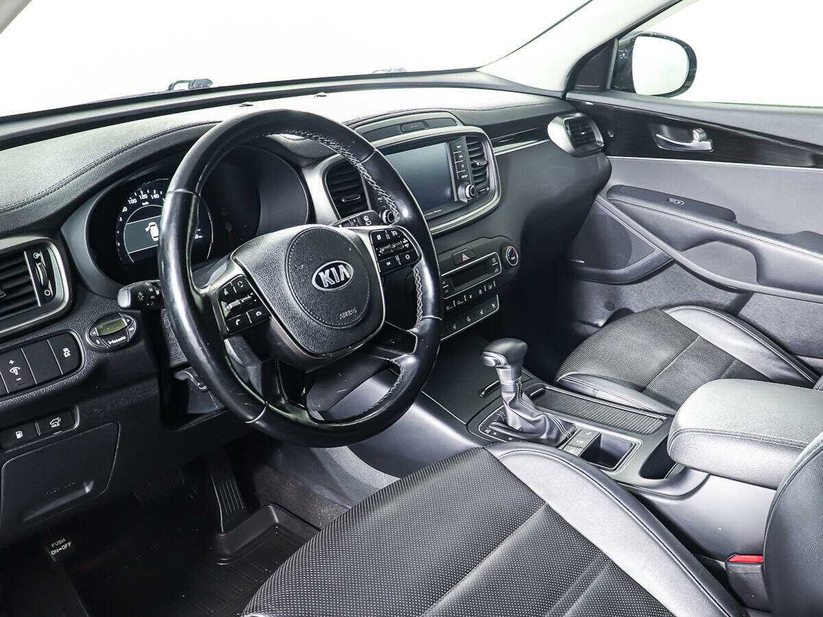 Купить Kia Sorento с пробегом. Фото: #14