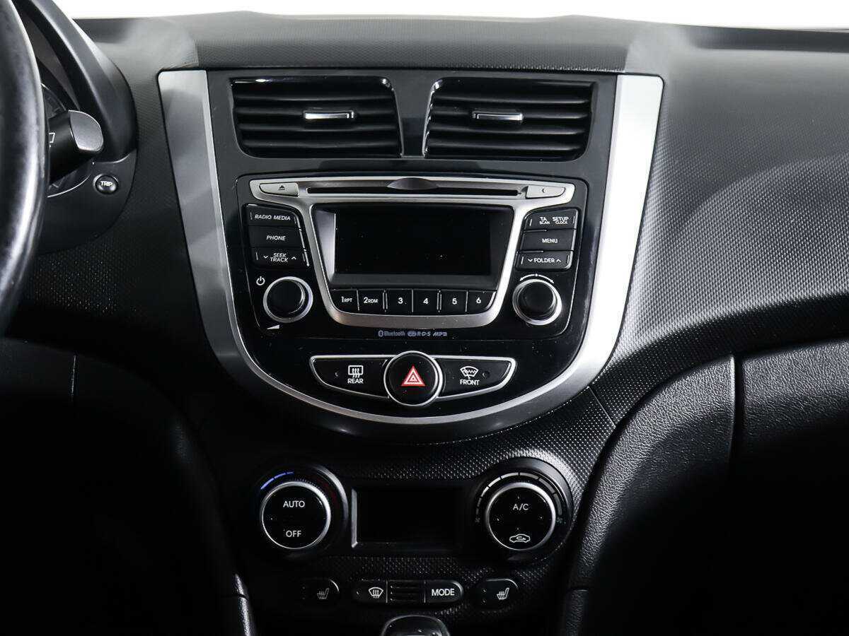 Купить Hyundai Solaris с пробегом. Фото: #10