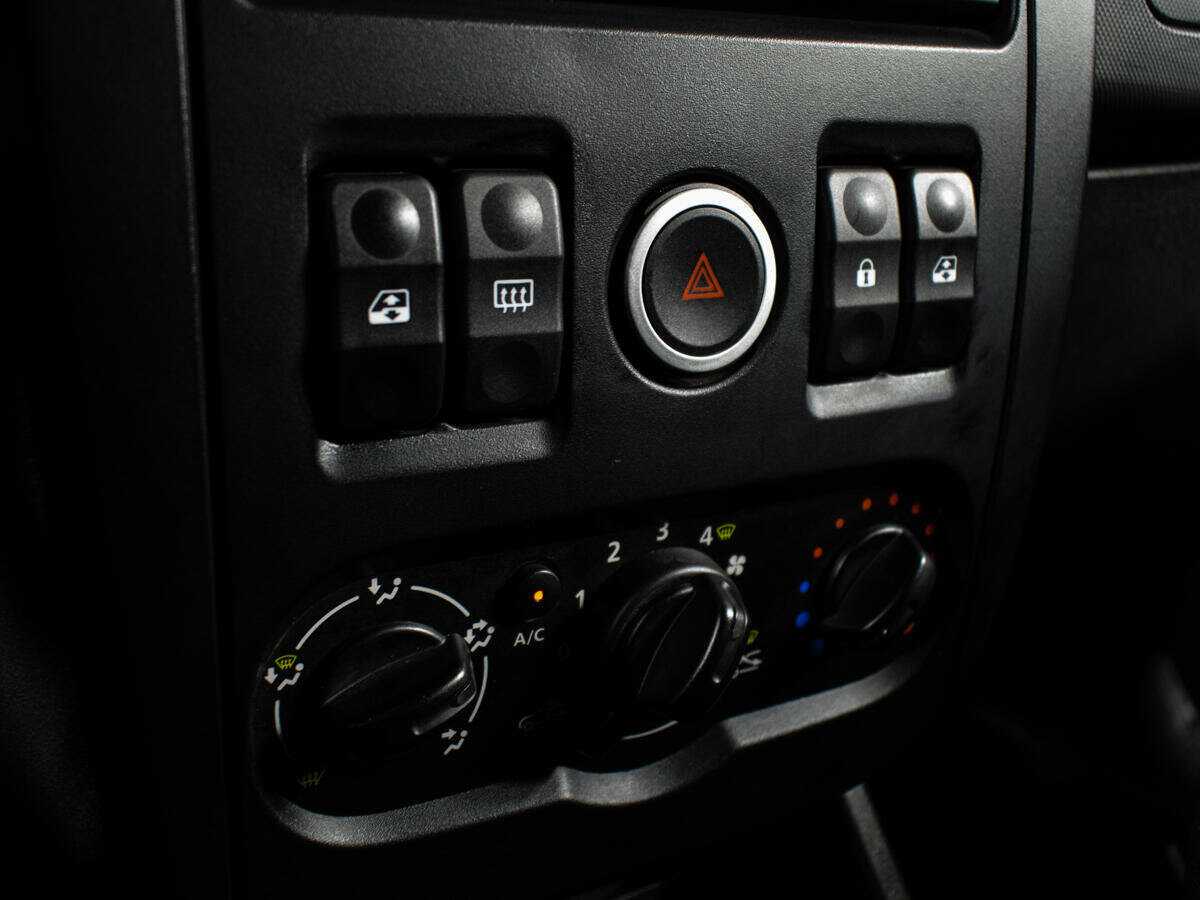 Купить Lada (ВАЗ) Largus с пробегом. Фото: #11