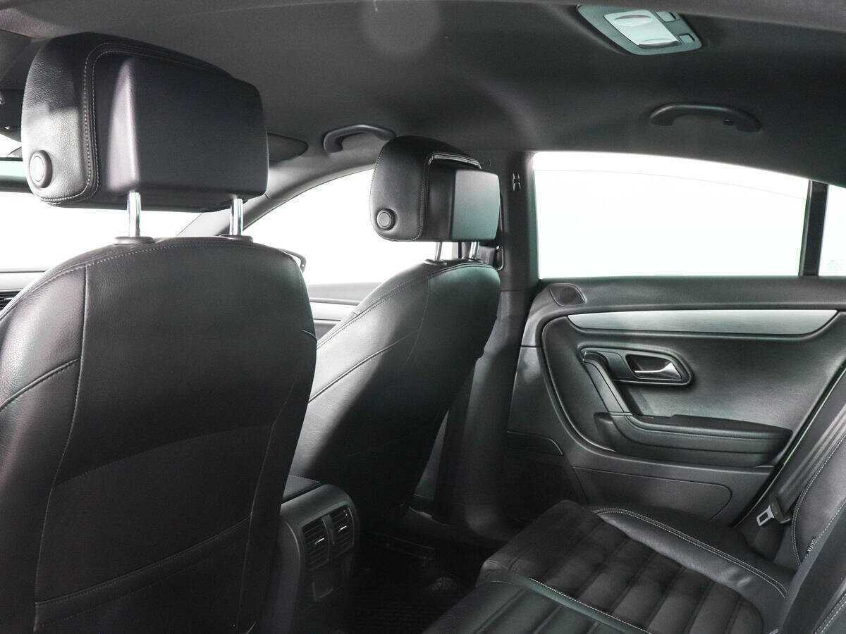 Купить Volkswagen Passat CC с пробегом. Фото: #11