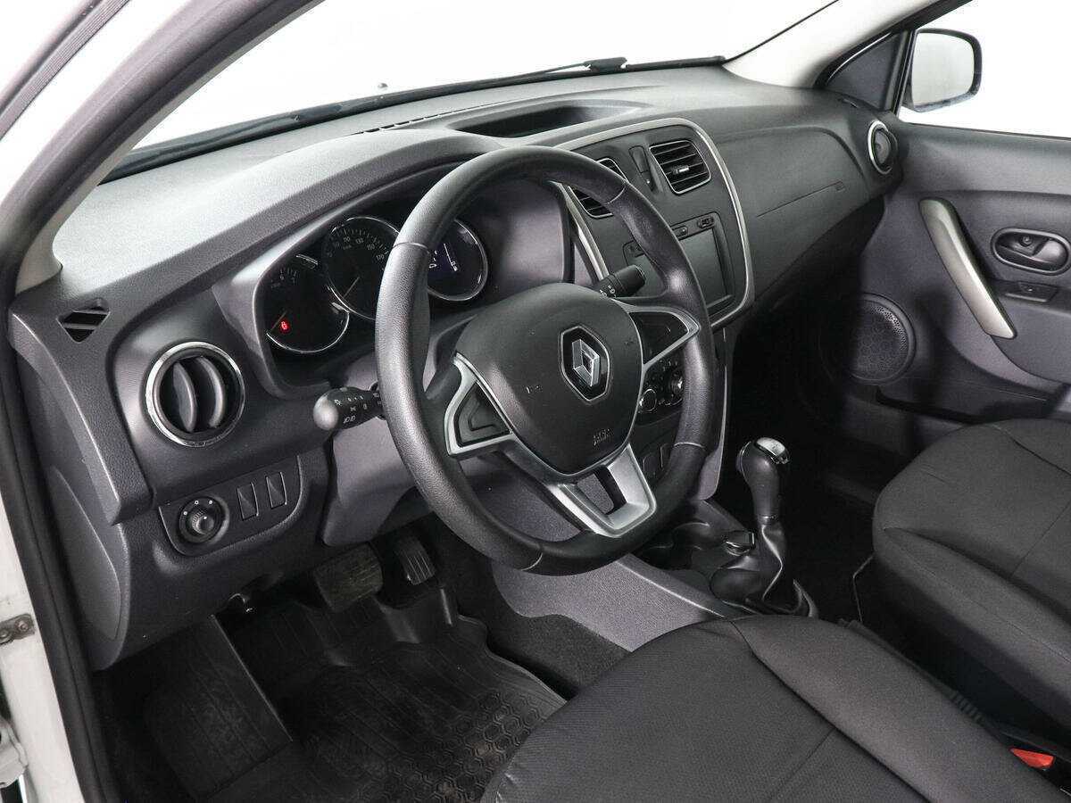 Купить Renault Logan с пробегом. Фото: #8
