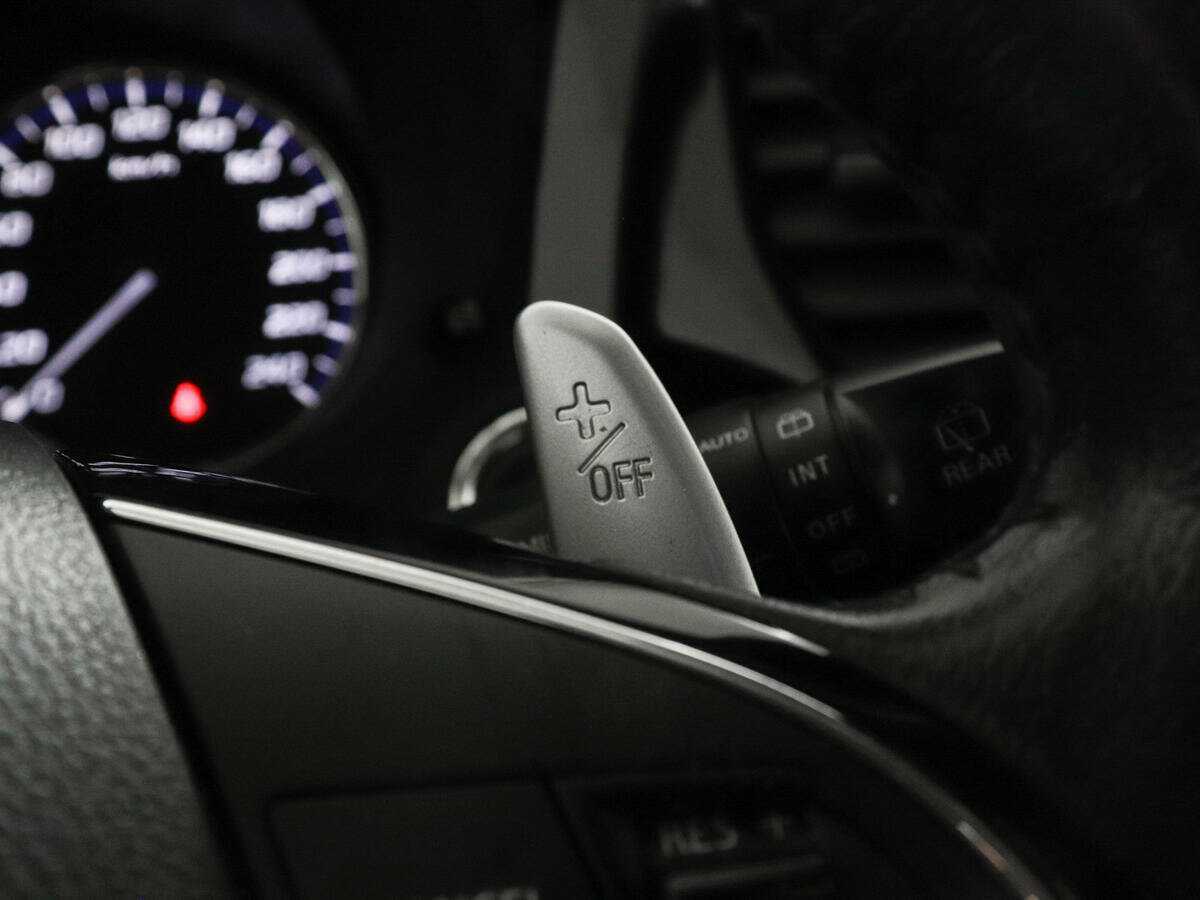 Купить Mitsubishi Outlander с пробегом. Фото: #14