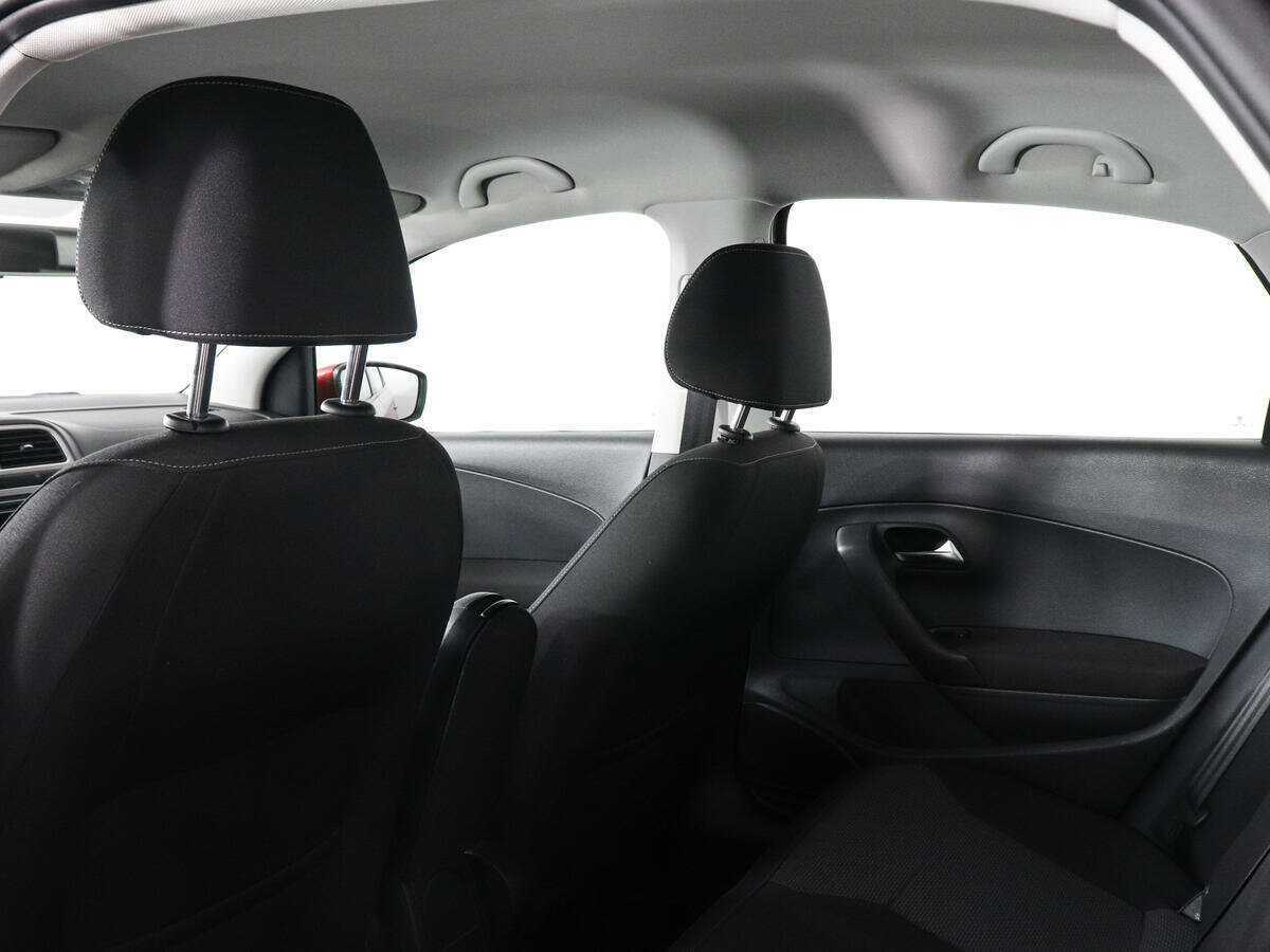 Купить Volkswagen Polo с пробегом. Фото: #7