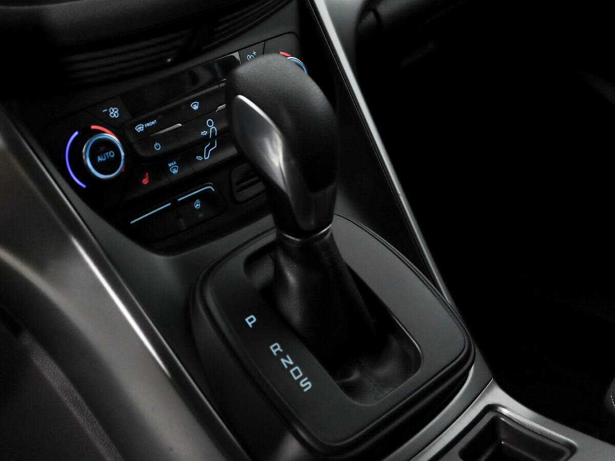 Купить Ford Kuga с пробегом. Фото: #9