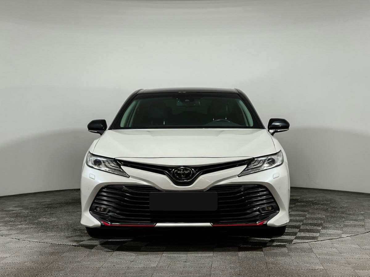 Купить Toyota Camry с пробегом. Фото: #1