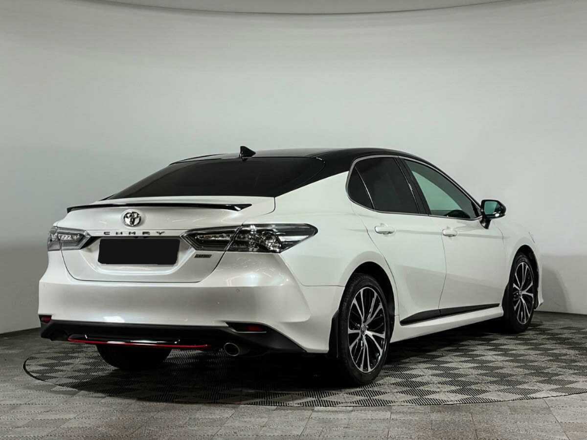 Купить Toyota Camry с пробегом. Фото: #4