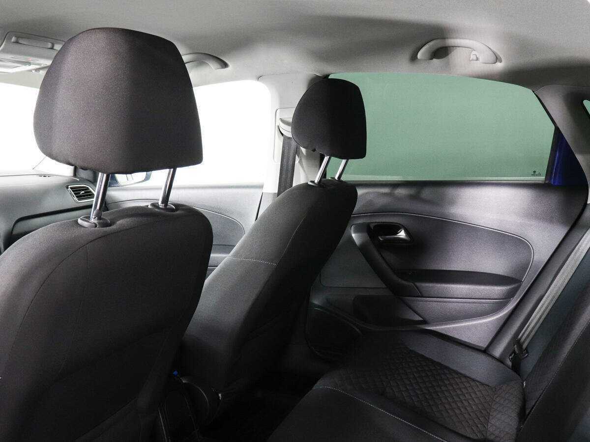 Купить Volkswagen Polo с пробегом. Фото: #11