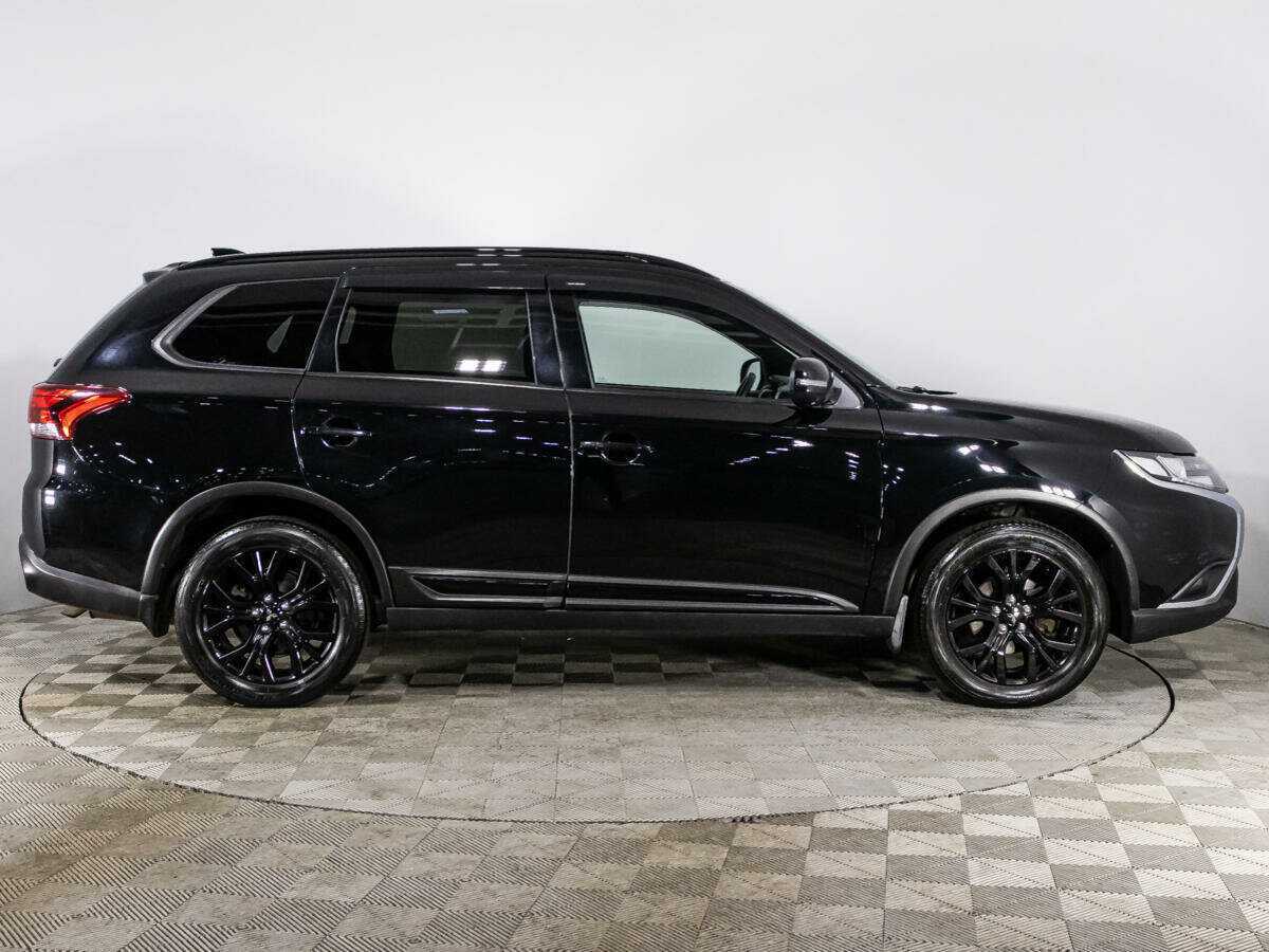 Купить Mitsubishi Outlander с пробегом. Фото: #3