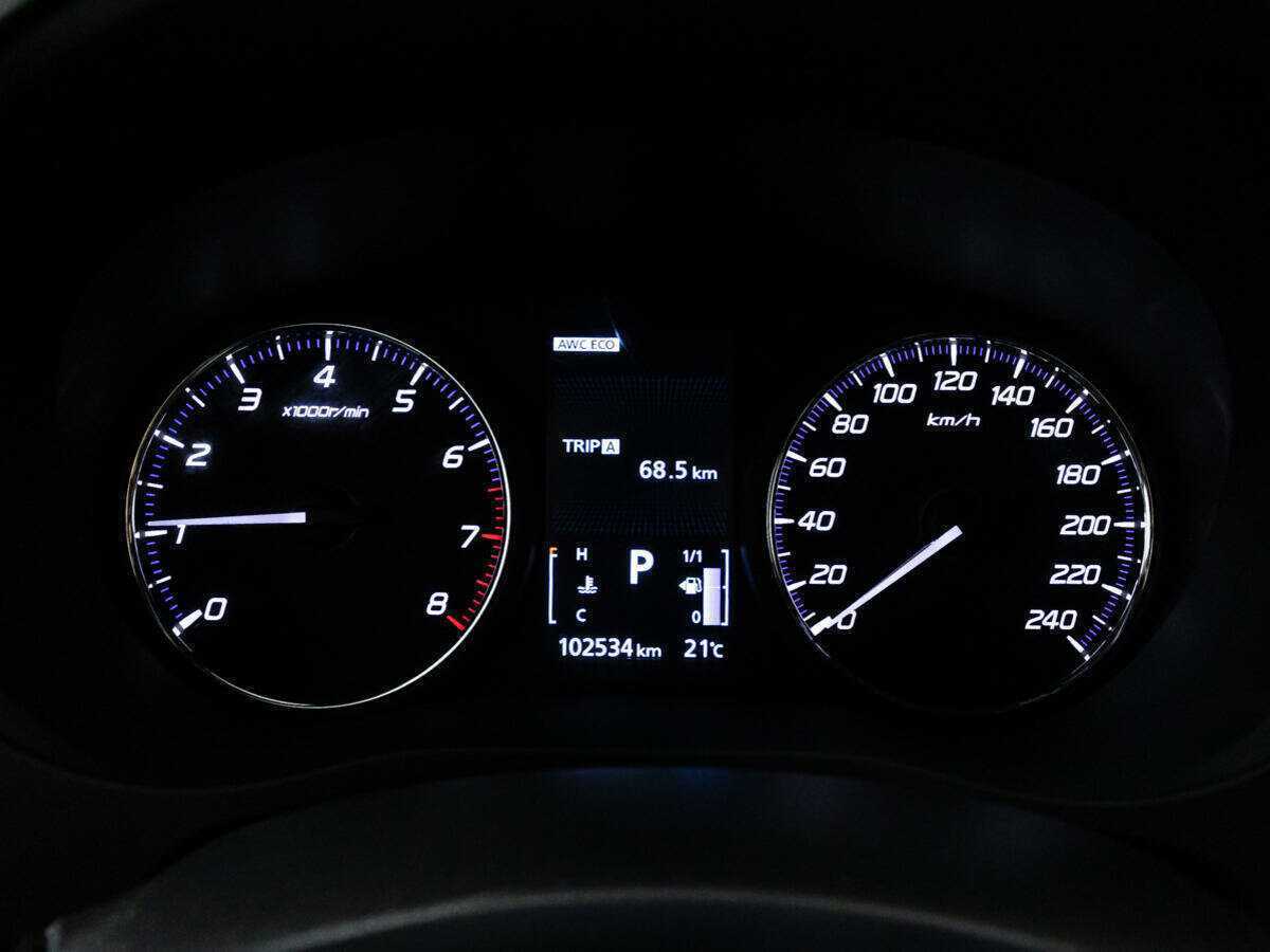 Купить Mitsubishi Outlander с пробегом. Фото: #11