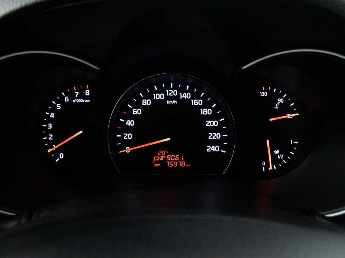 Купить Kia Sorento с пробегом. Фото: #11