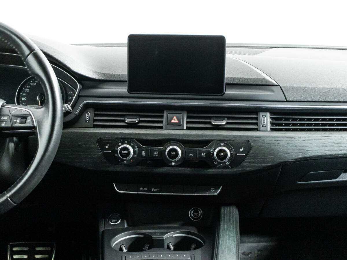 Купить Audi A4 с пробегом. Фото: #13