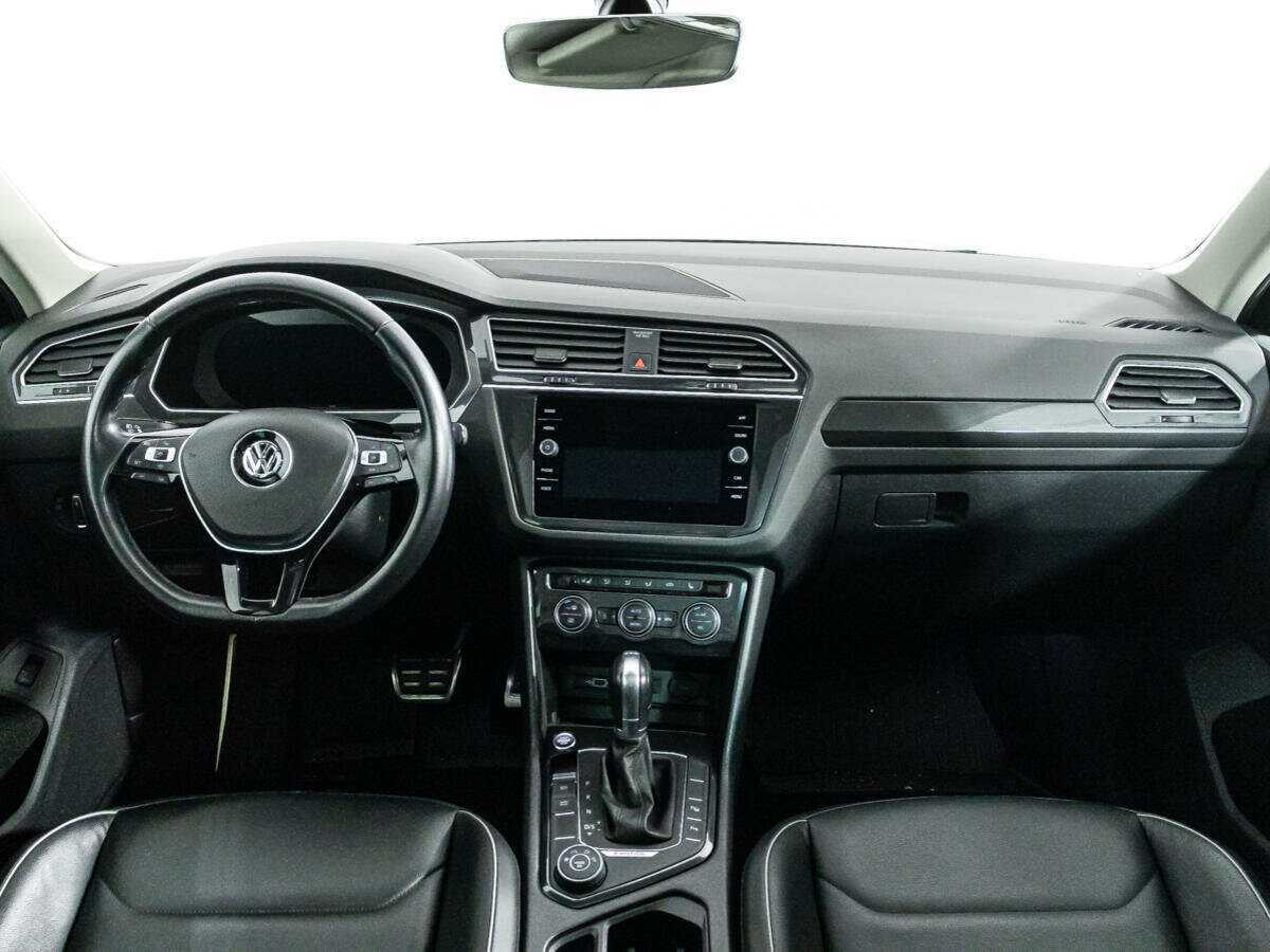 Купить Volkswagen Tiguan с пробегом. Фото: #12