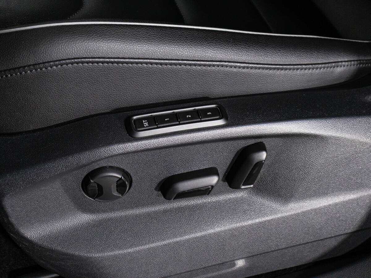 Купить Volkswagen Tiguan с пробегом. Фото: #15