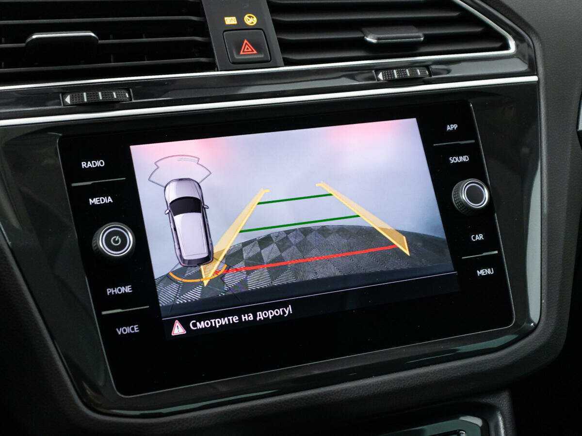 Купить Volkswagen Tiguan с пробегом. Фото: #17