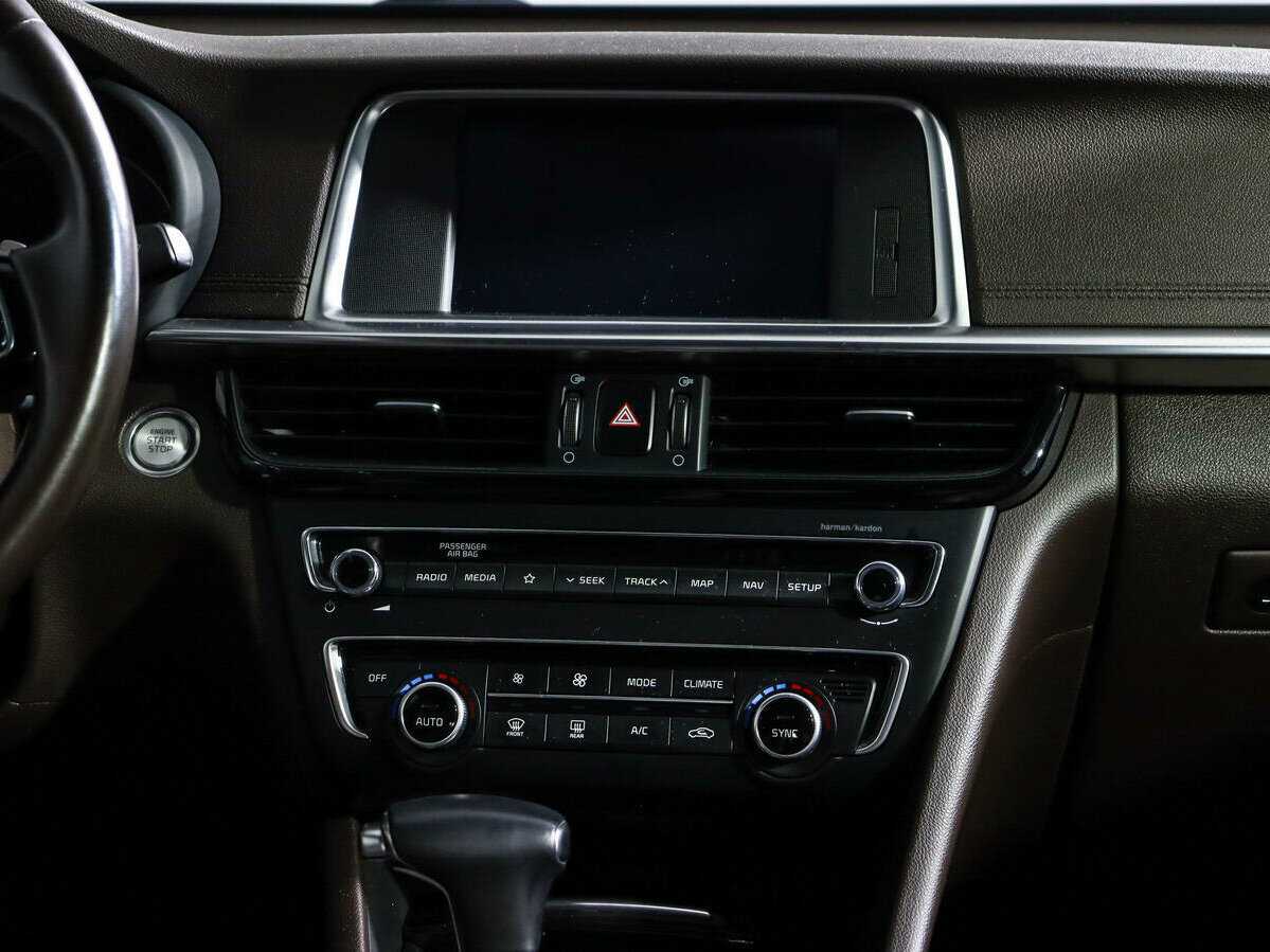 Купить Kia Optima с пробегом. Фото: #10