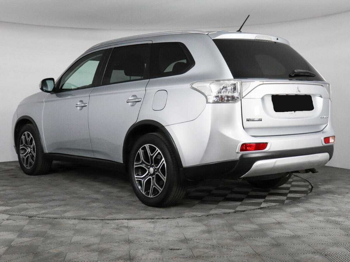 Купить Mitsubishi Outlander с пробегом. Фото: #6