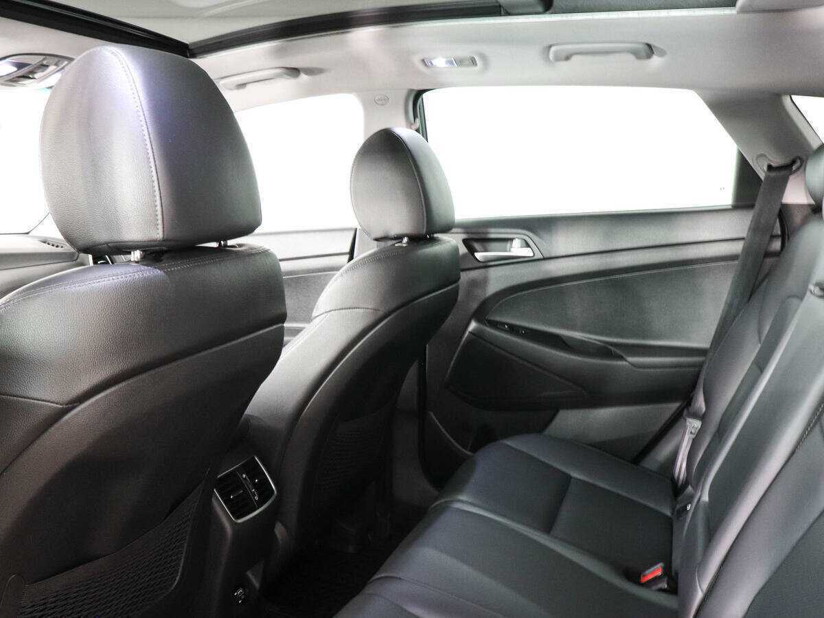 Купить Hyundai Tucson с пробегом. Фото: #11