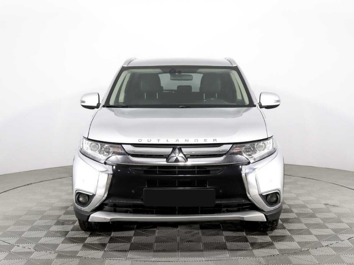 Купить Mitsubishi Outlander с пробегом. Фото: #1