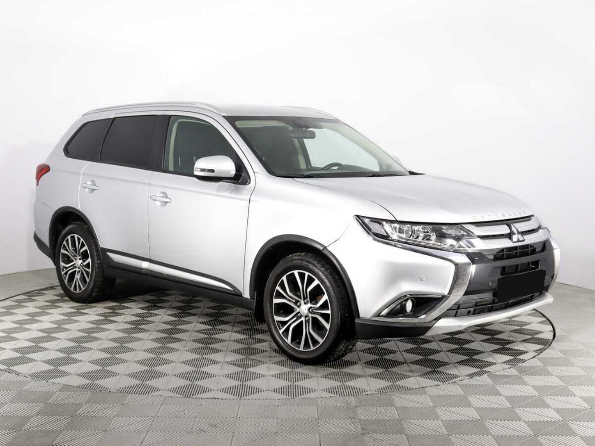 Купить Mitsubishi Outlander с пробегом. Фото: #2