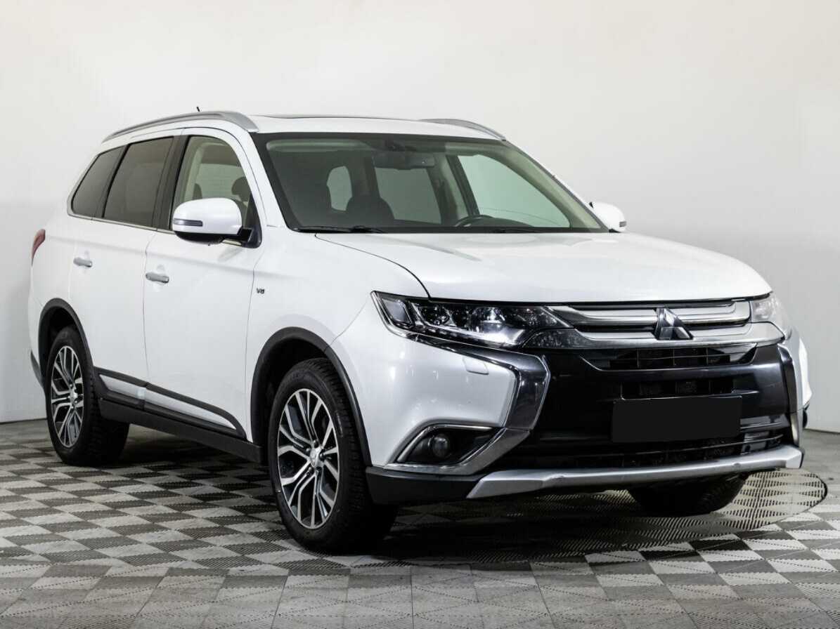 Купить Mitsubishi Outlander с пробегом. Фото: #2