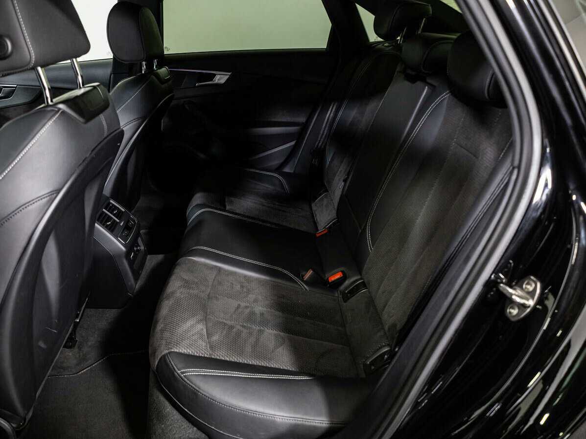 Купить Audi A4 с пробегом. Фото: #7