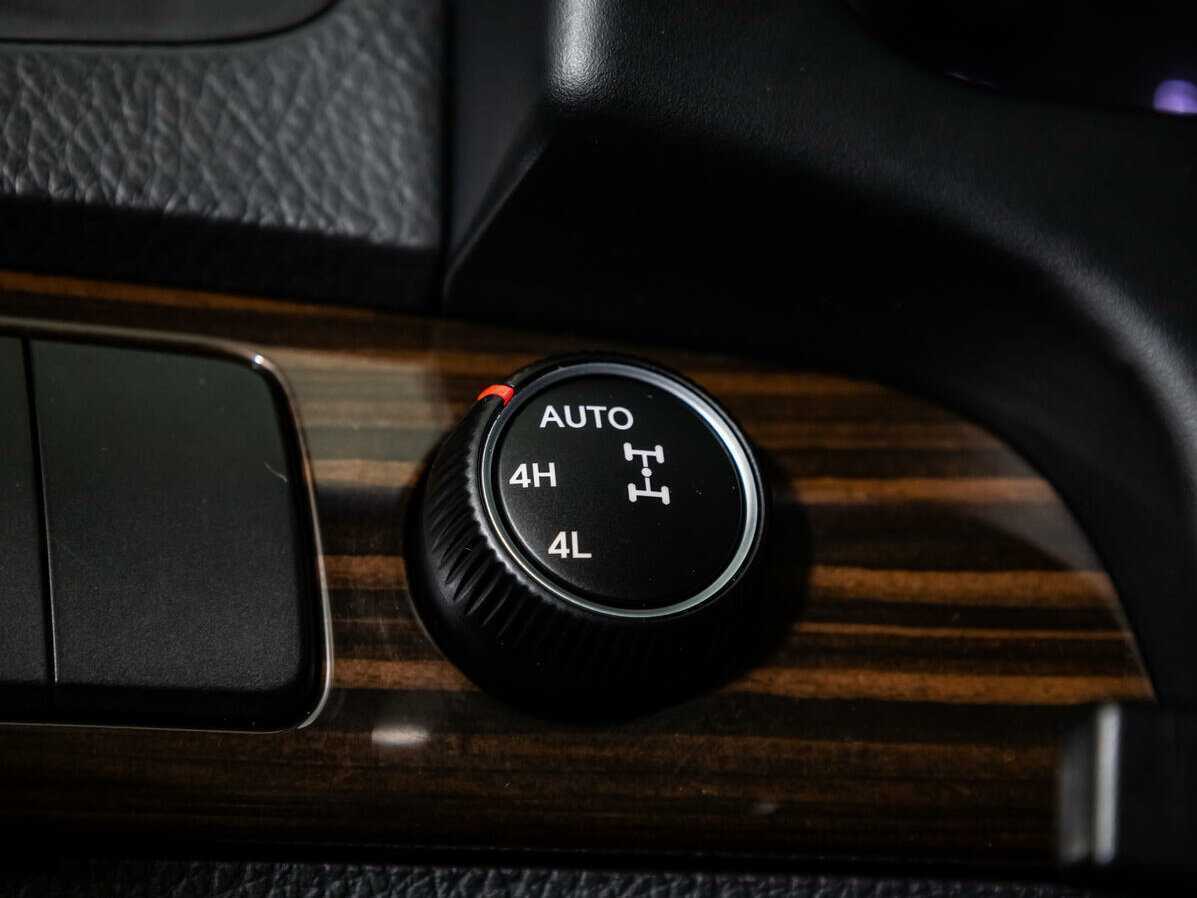 Купить Kia Mohave с пробегом. Фото: #14