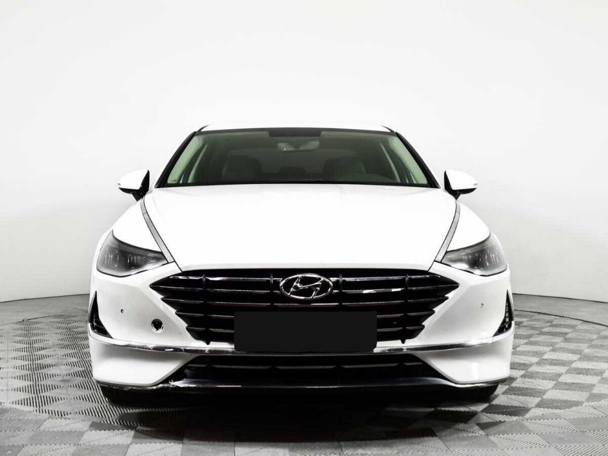 Купить Hyundai Sonata с пробегом. Фото: #1
