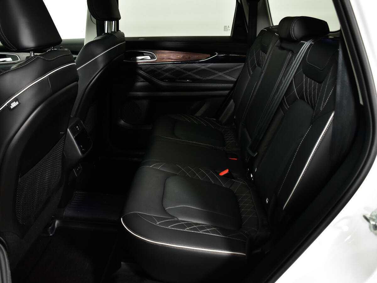 Купить EXEED VX с пробегом. Фото: #9