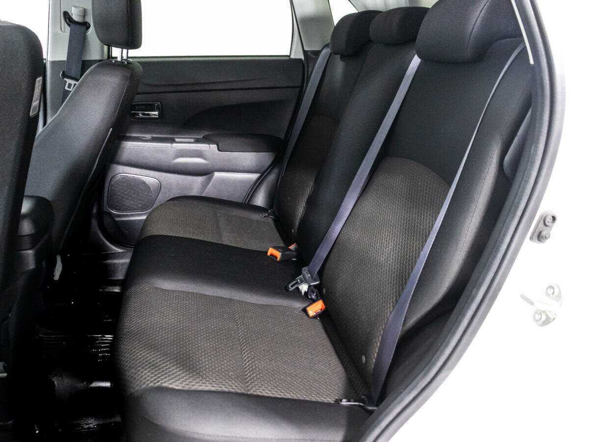 Купить Mitsubishi ASX с пробегом. Фото: #9