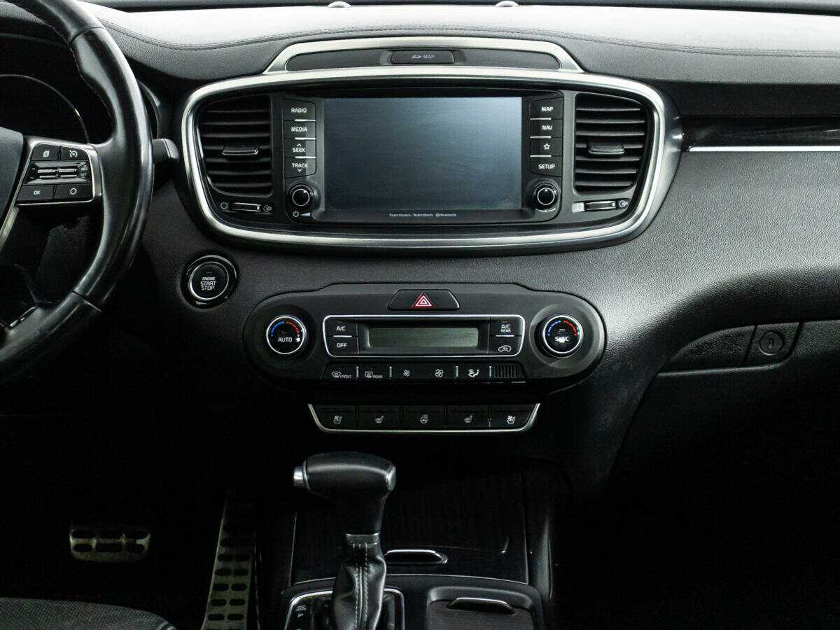 Купить Kia Sorento с пробегом. Фото: #13